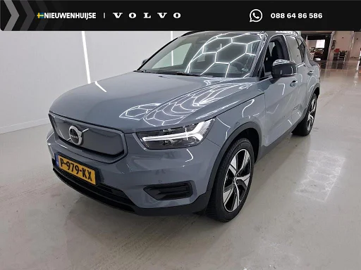 Volvo XC40 Recharge Plus | Adaptieve Cruise Control | auto da rimorchio | Stoel-/Stuurverwarming | Parkeercamera | Warmtepomp | Donker Getint Glas |