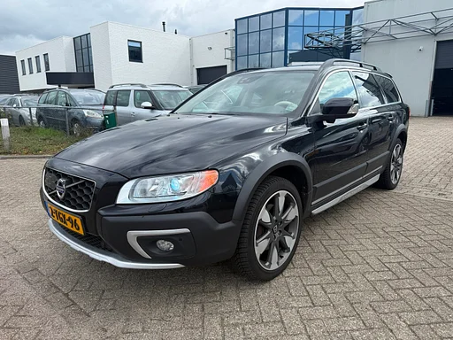 Volvo XC70 2.0 D4 FWD Nordic+ Bj 2014 Prix à l'exportation EX BPM!!