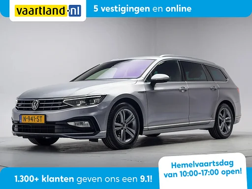 Volkswagen Passat Variant 1.5 TSI R-Line Business + Aut. [ LED Virtual assentos aquecidos carro de reboque ]