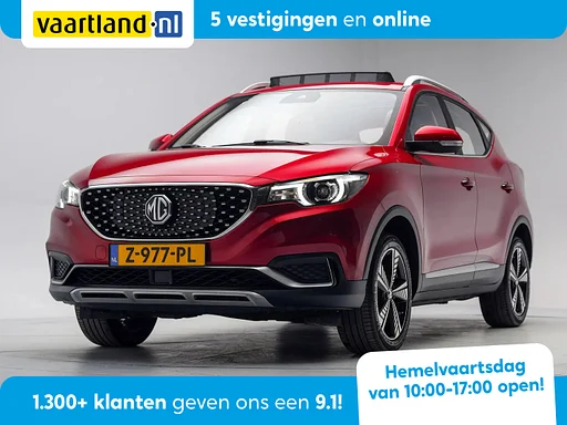 MG ZS EV Luxury 45 kWh [ Panorama Leder trailer coupling Navi ]