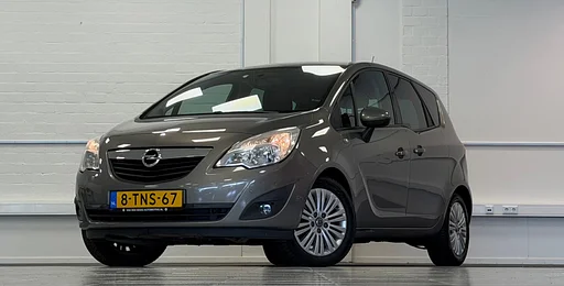 Opel Meriva 1.4 Cosmo 1er propietario trailer coupling 100% dealer maintenance Garantie New APK