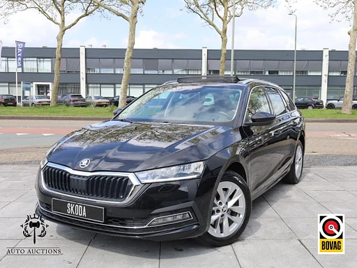 Skoda Octavia station wagon 1.4 TSI iV PHEV Panodak | Head-up | Keyless | Stoel&Stuur&Achterbankverwarming | Carplay |
