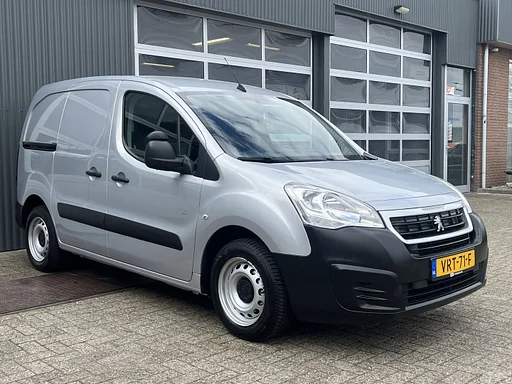 Peugeot Partner 120 1.6 HDi Marge Airco Btw / Bpm vij Cruise controle Parkeerhulp achter Navigatiesysteem Dealer onderhouden Euro 6 Ex overheid Bpm en btw vrij voor particulier gebruik!! Marge