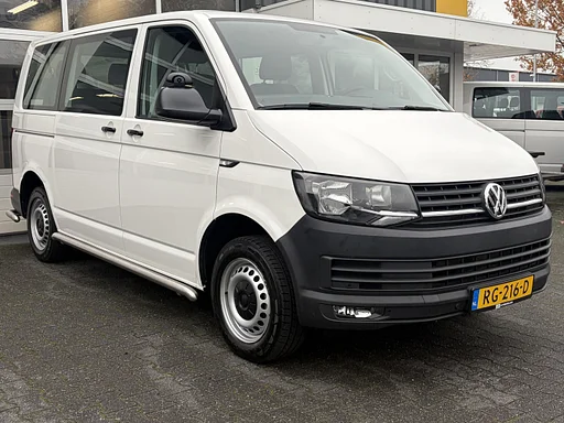 Volkswagen T6 Transporter Kombi 2.0 TDI DSG automatico L1H1 BTW en BPM vrij Euro 6 aria condizionata Cruise Control auto da rimorchio PDC 1 ° proprietario Personenbus Marge Kombi station wagon Tourer Groepsvervoer Ideaal voor conversione naar rv