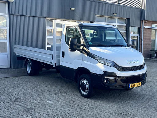 Iveco Daily 35C15 3.0 410 Openlaadbak Pick-up Dubbele lucht Trekhaak 3500kg trekgewicht Cruise controle 3-Persoons Open laadbak Pick-up P-up Bakwagen Telefoonverbinding Euro 5 Bpm vrij !!!