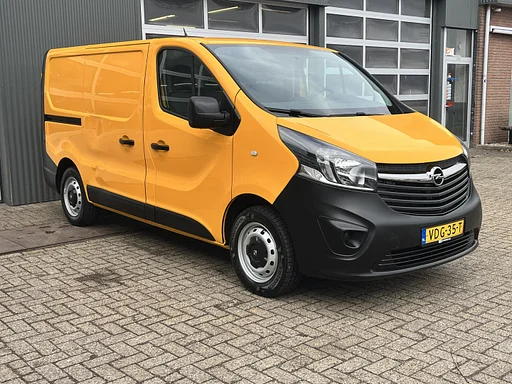 Opel Vivaro 1.6 CDTI L1H1 Airco Cruise control Trekhaak 200kg trekgewicht betimmering laadruimte Telefoonverbinding Schuifdeur 3-Persoons Euro 6 Bpm vrij voor particulier gebruik!!