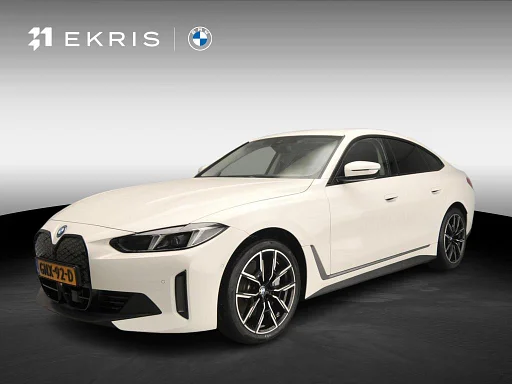 BMW i4 Gran Coupé eDrive35 LED | Navigatie | Active cruise | Trekhaak | Sportstoelen | Stoelverwarming | DAB | Hifi speakers | Alu 19 inch