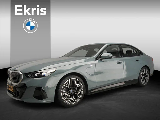 BMW 530 5 Serie Sedan 530e | M-Sportpakket | LED | navigatie | Active cruise | sedili sportivi | sedili riscaldati | DAB | Harman-kardon sound | Alu 20 inch