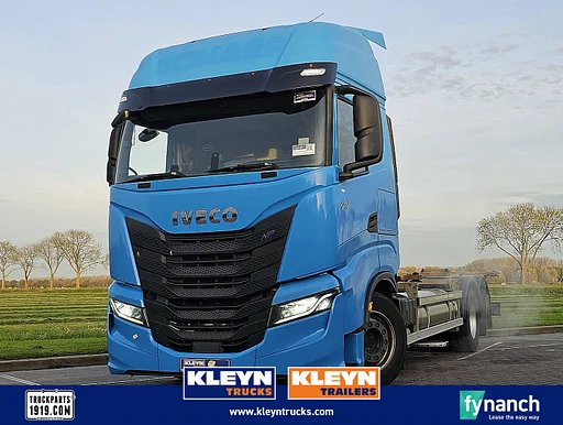 Iveco S-WAY AS260S46 6x2*4 LNG GAS