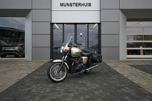 Triumph Bonneville T100