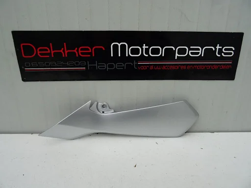 Linker Kap / Kuipdeel onder zadel Yamaha Tracer 9 9GT 2021 >