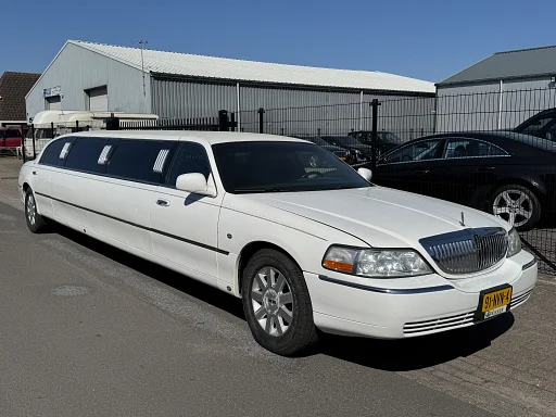 Lincoln Town Car Limousine Limo J Bank 8-Persoons 2003