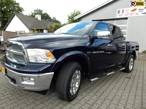 Dodge Ram 1500 5.7 V8 Crew Cab 5'7 Laramie 4X4