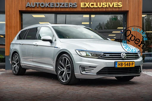 Volkswagen Passat Variant 1.4 TSI GTE Highline Pano climatisation Leer/Stof Cruise 19"LM