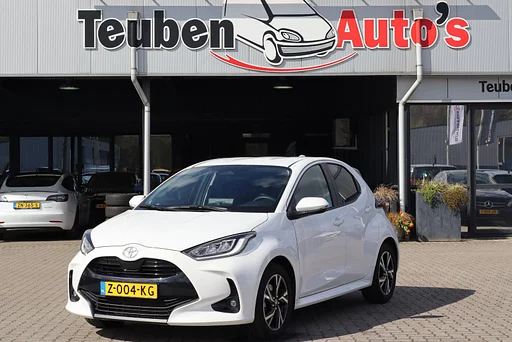 Toyota Yaris 1.5 Hybrid 115 First Edition Camera, Climate control, Automaat, Cruise control