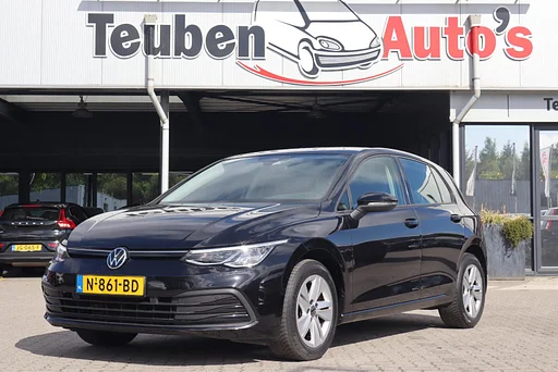 Volkswagen Golf 1.0 TSI Life | Navigatiepakket | Stuur en fűtött ülések | Virtual cockpit