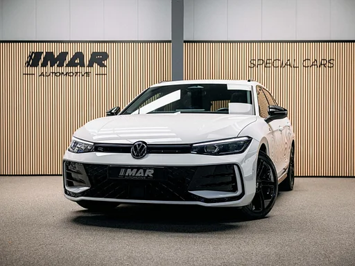 Volkswagen Passat Variant R-Line Diesel | carro de reboque | Pano | Head-up | Stoelmassage |