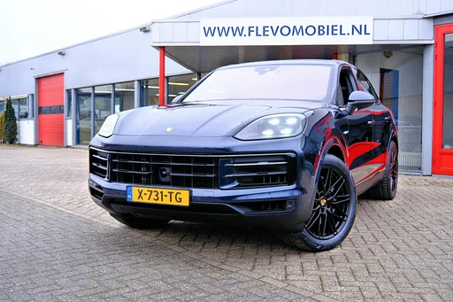 Porsche Cayenne 3.0 E-Hybrid orig. NL|1e eig.|Luchtvering|Sport Chrono|Sportstoelen