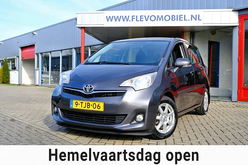 Toyota Verso-S 1.3 VVT-i Aspiration Aut. 1e eigenaar|Dealer O.H.|Clima|Cruise|Camera|Trekhaak