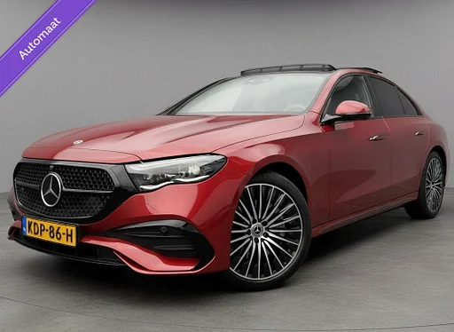 Mercedes-Benz E 300 e AMG Line macchina fotografica Led pelle Cruise 2024 Achterasbesturing Hyperscreen Burmester Sfeerverlichting Head-up display Verlichte Grill soft close pieno pieno Opties