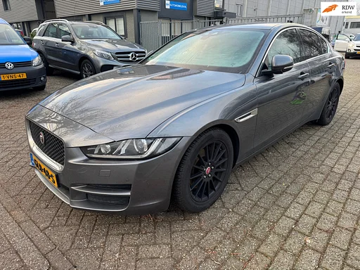 Jaguar XE 2.0 D R-Sport