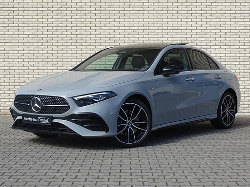 Mercedes-Benz A 250 A e Business Solution AMG | Smartphone-integratie | Memorypakket | Head-up display | panorama roof | 360 camera | heated seats | Nightpakket