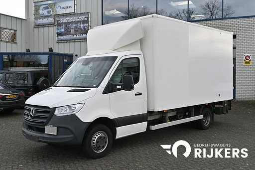 Mercedes-Benz Sprinter 514 CDI 3500 kg Bakwagen met laadklep Camera, MBUX, Geveerde stoel, Stoelverwarming