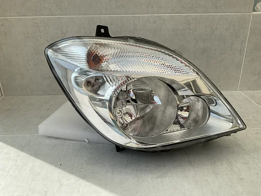 KOPLAMP MERCEDES W906 SPRINTER A9068200261 RECHTS MB-4180