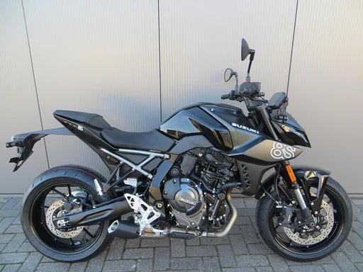 Suzuki GSX-8S