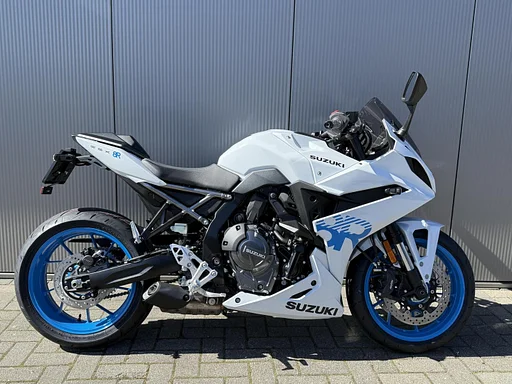 Suzuki GSX-8R Sport