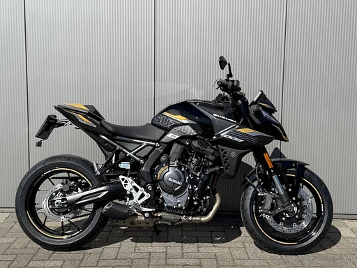 Suzuki GSX-8S + Street Extreme Pakket