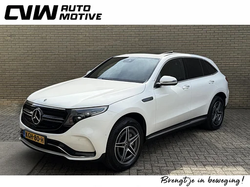 Mercedes-Benz EQC 400 4MATIC AMG Line 80 kWh | 94% SOH | Open dak | auto da rimorchio wegklapbaar | macchina fotografica | navigatie | Cruise Control | aria condizionata control | Apple CarPlay / Android Auto | Sfeerverlichting | 19 inch cerchioni | sedili riscaldati | teljesen dealeronderhouden!