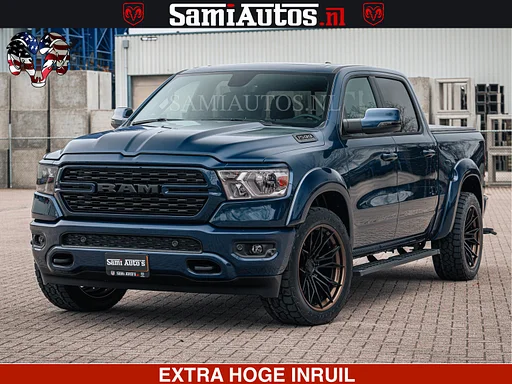 Dodge RAM SPORT | 5.7 V8 4x4 HEMI | PANORAMA DAK | GROOTSCHEM 12 INCH | LPG | Patriot Blue CREW CAB | DUBBELE CABINE | 5 PERSOONS | DC | VOORRAAD NR 2555 - 3325