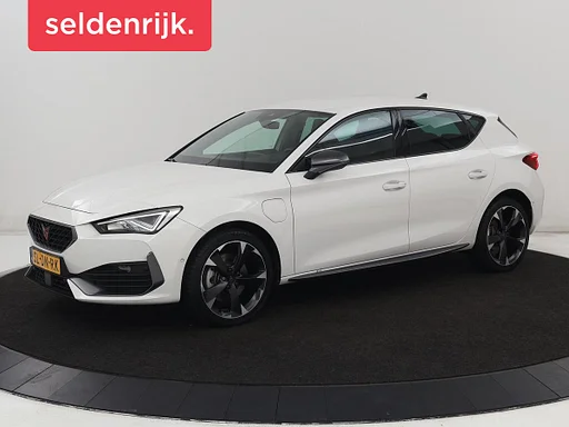 Cupra Leon 1.4 eHybrid | SOH 90% | Carplay | heated seats | Adaptive cruise | Memory | camera | Sfeerverlichting | Keyless | Sports seats | navigatie | Full LED | Parkeerhulp | PHEV | Plug In