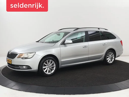 Skoda Superb 1.8 TSI Ambition Business | Leder/Alcantara | assentos aquecidos | carro de reboque | Bi-Xenon | ar condicionado control | Parkeerhulp | Controle de cruzeiro | Getint glas