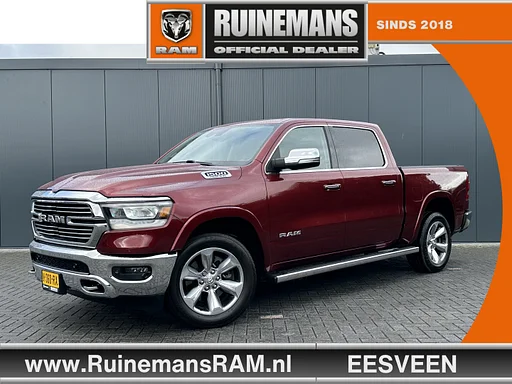 Dodge RAM 1500 5.7 V8 LARAMIE / LPG / TREKHAAK 3.5T / ADAPTIVE CRUISE / CAMERA / PANO / 12 INCH SCREEN / DELMONICO RED