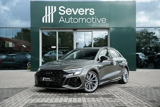 Audi RS3 A3 Sportback RS3 | Porsche Aventurine Green | head-up display | Bang & Olufsen Premium soundsystem | Keramisch l Milltek l Alcantara interieur l