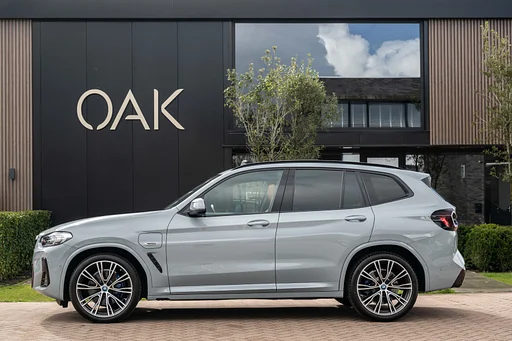 BMW X3 *VERKOCHT*xDrive30e | M-Sport | Live Cockpit | Panorama | Leder | Memory | macchina fotografica | 21"LM | Brooklyn Grijs