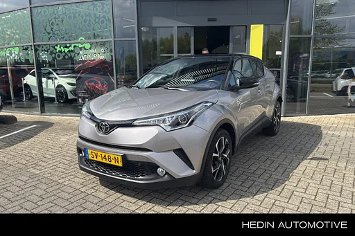 Toyota C-HR 1.2 Bi-Tone | Achteruitrijcamera | All season banden | Adaptieve cruise control | Parkeersensoren voor + achter | Navigatie