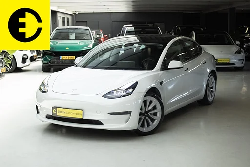 Tesla Model 3 Long Range | 92,4% SOH | Zwarte bőr | Incl.BTW