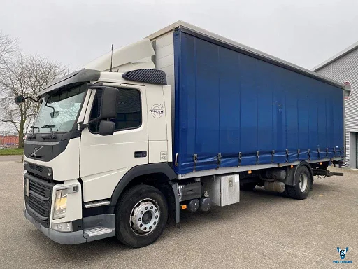 Volvo FM11-330 / LOW KM'S:472120 KM / LWDS / FULL-AIR / NAVI / CURTAIN SAILS / PLATFORM 2500KG / AUTOMATIC / EURO-6 / 2016