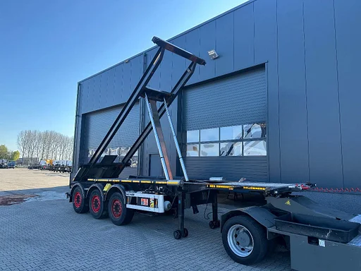Vanhool 20FT Tipping-chassis (66 degrees, 380V operated) / ADR (EX/II, EX/III, FL, OX, AT) / SAF discbrakes / 2 liftaxles / NL-chassis
