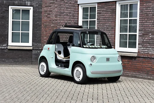 Fiat Topolino Topolino - Dolcevita Launch Pakket Wij zijn op afspraak geopend! Graag bellen voor uw komst.