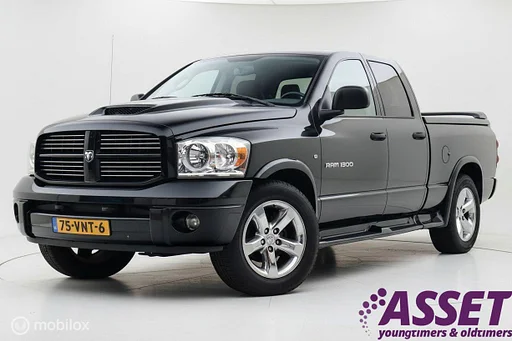 Dodge Ram 1500 4X4 5.7 V8 4x4 Quad Cab 6'4