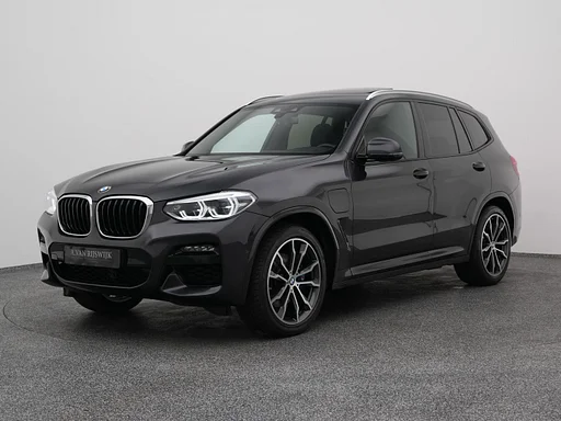 BMW X3 xDrive30e High Executive M-Sport | PANO | CAMERA | STOELVERWARMING