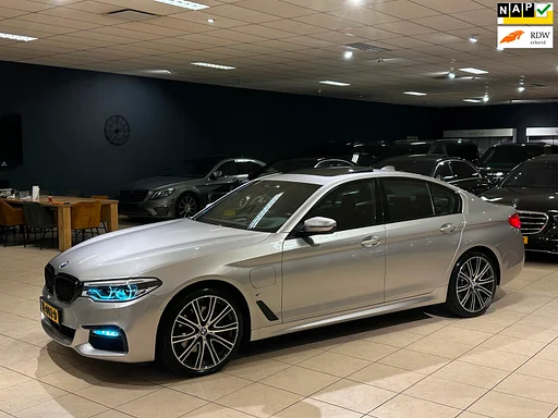 BMW 530 5-serie 530e M-SPORT|NAP|INDIVIDUAL|ACC|HUD|VOLL