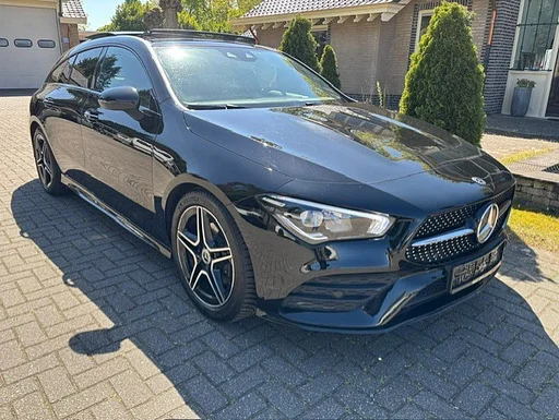 Mercedes-Benz CLA 180 Shooting Brake AMG LINE PANO câmera NAVI