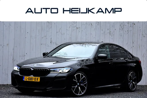 BMW 545 5-serie 545e xDrive High Executive | SOH 98%| M-package | couro | Harman/Kardon | câmera | NL-Auto |