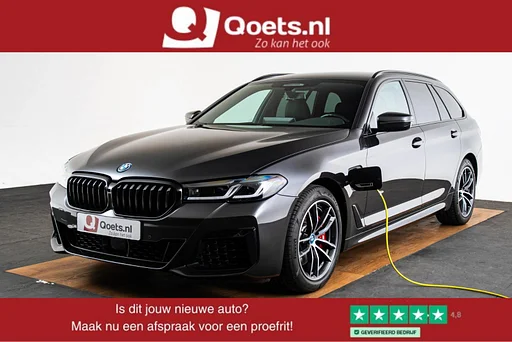 BMW 530 5-serie Touring 530e M Sport - Active Cruise Control - Parking/Driving Assistant - sedili sportivi - Elektrisch verwarmde voorstoelen - Getinte Ruiten - Ambiance verlichting - M Koplampen Shadow Line -