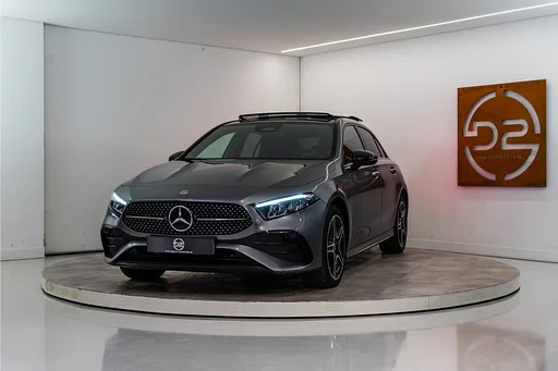 Mercedes-Benz A 250 e Premium AMG Facelift 218PK | Pano | Keyless | Sfeer | Night | Fabrieksgarantie